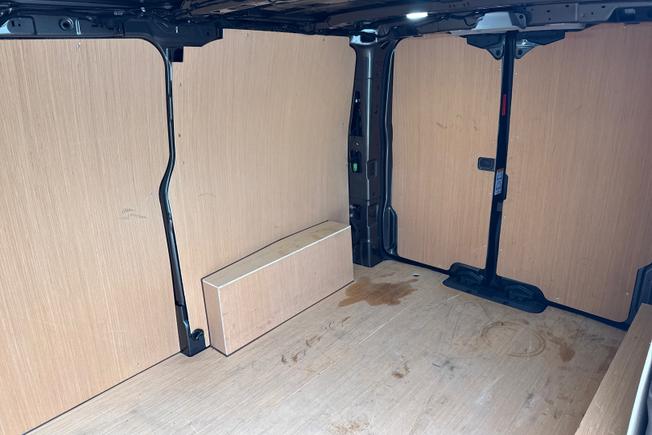 VOLKSWAGEN Transporter Photo 9