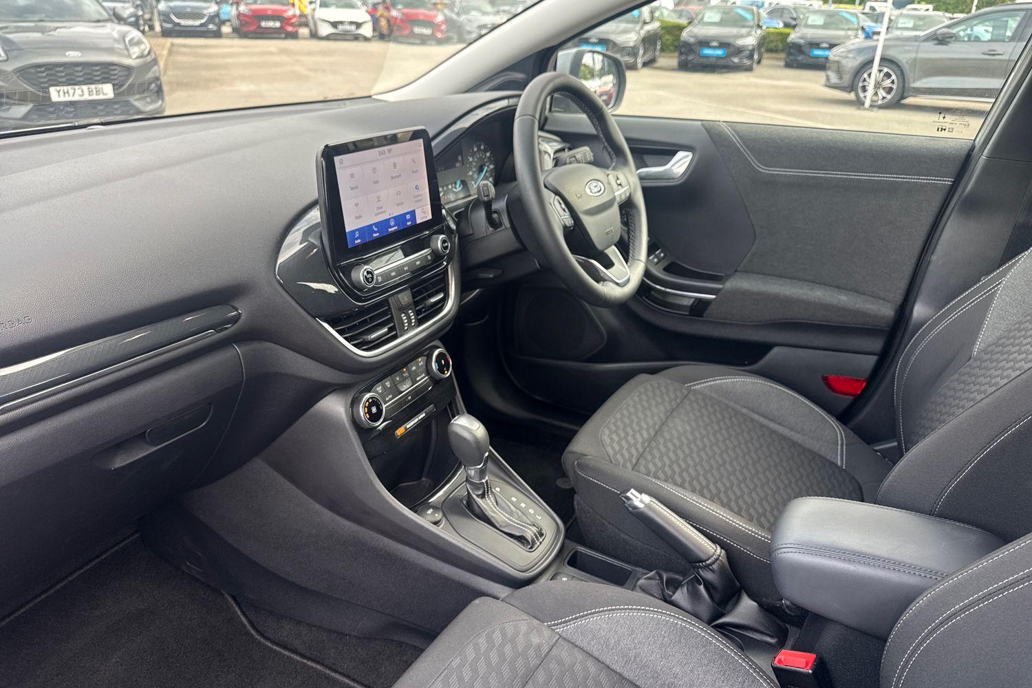 Ford PUMA Photo 17