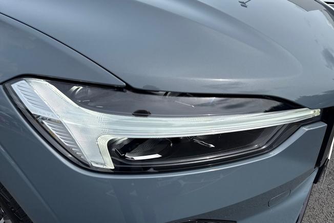 VOLVO XC60 Photo 19