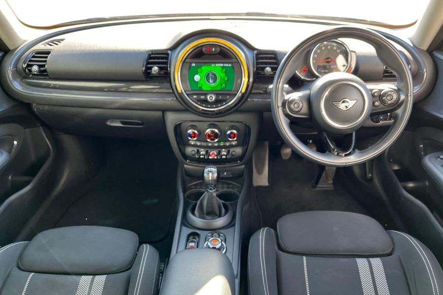 MINI CLUBMAN Photo autoimg-c0b01a8a89ef275cd7f2e43ed65819fdb0b08d79.jpg
