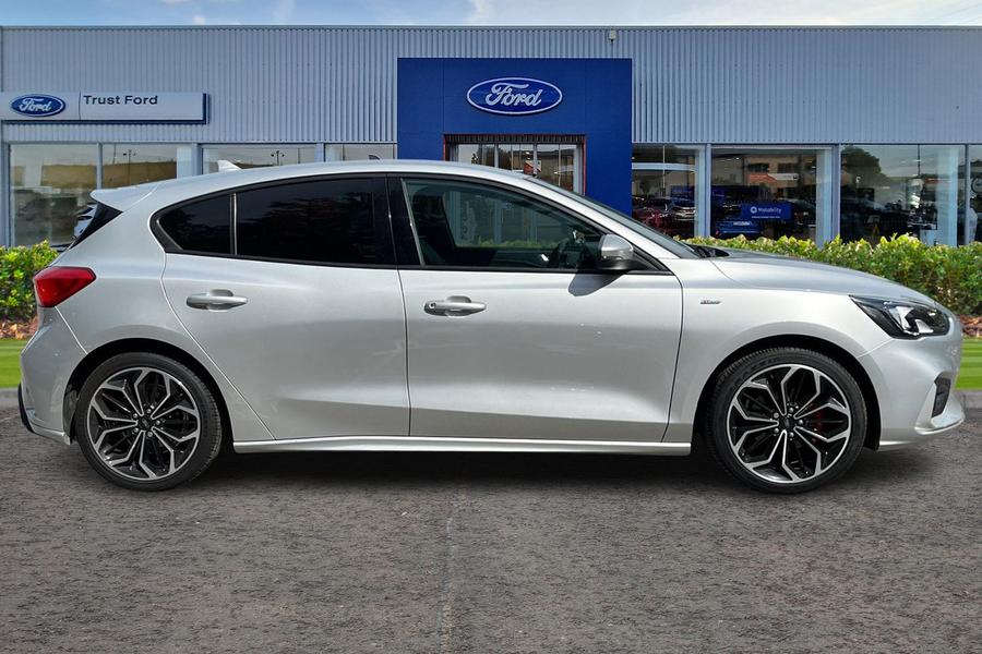 Ford Focus Photo autoimg-c0b3a0340a5dfd06475fc3686c50c7f481cf3da0.jpg