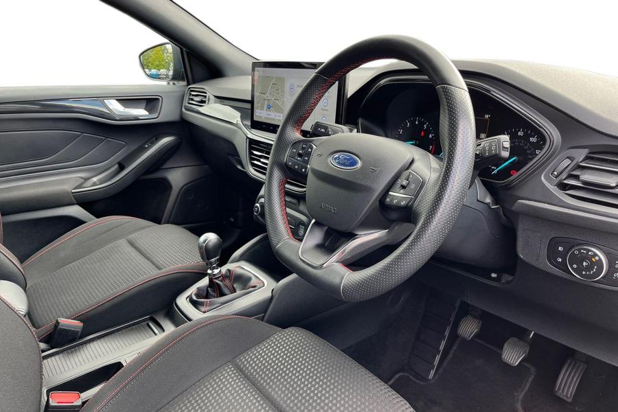 Ford Focus Photo autoimg-c0b8b1fb6e11d8e73e36c16e2f853f8cd8a1b57e.jpg