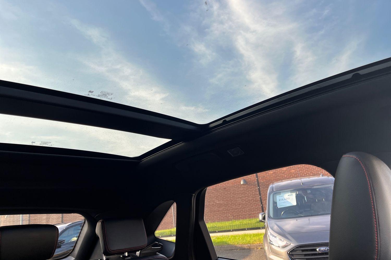 Ford KUGA Photo 35