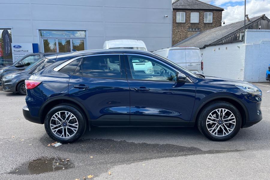 Ford KUGA Photo autoimg-c0bd10829a1989f3be6f51c39ff26894df6b4ad3.jpg