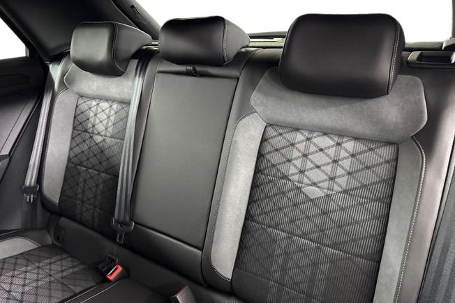 VOLKSWAGEN T-Roc Photo 9