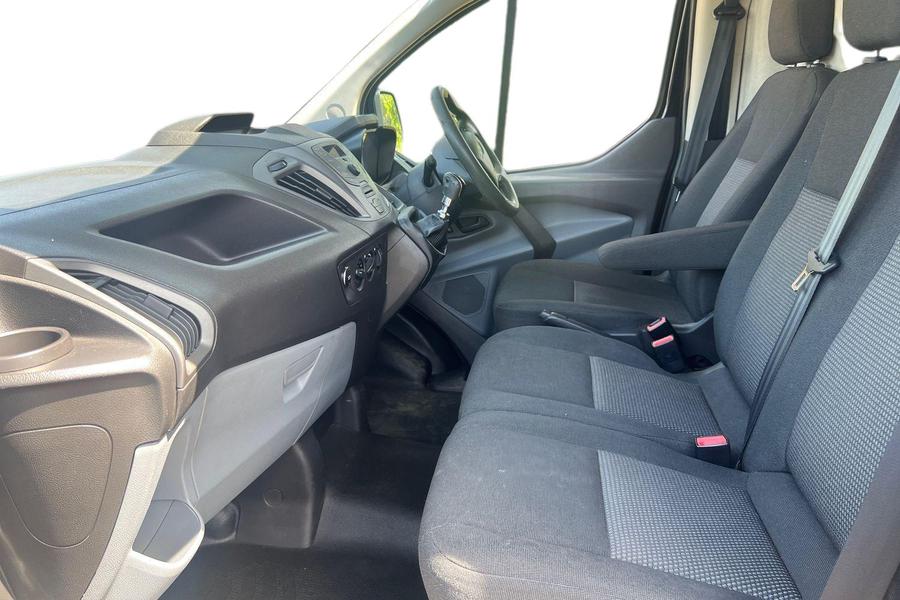 Ford Transit Custom Photo autoimg-c0c38e21dd42f2f74483864928fa360aec17f918.jpg