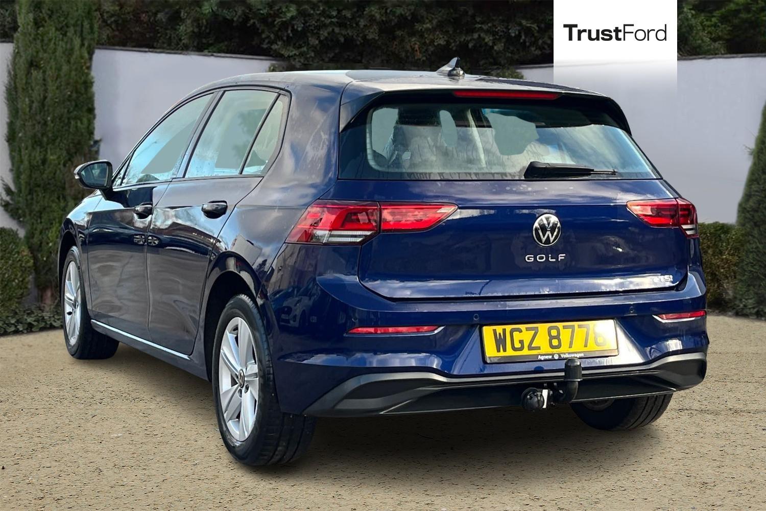 Volkswagen GOLF Photo 1