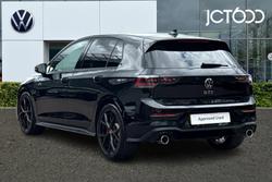 VOLKSWAGEN Golf Photo 3