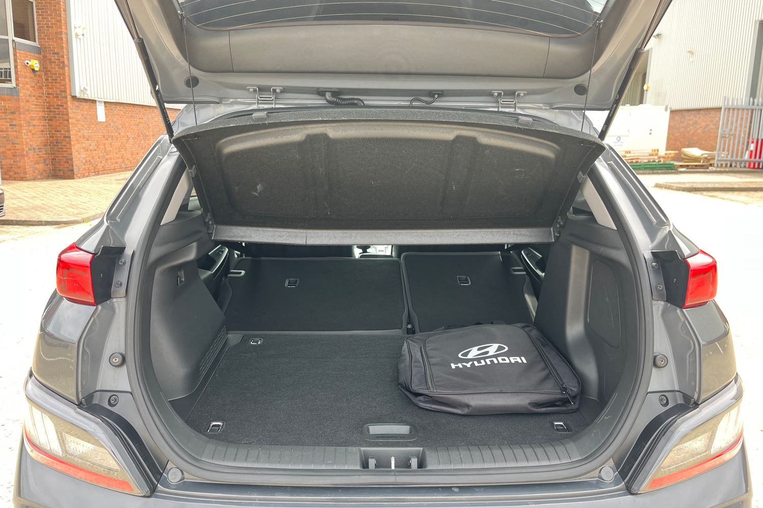 Hyundai KONA Photo 23