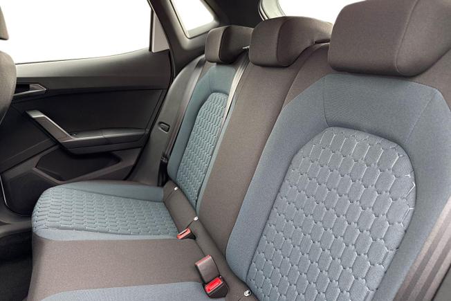 SEAT Ibiza Photo 9