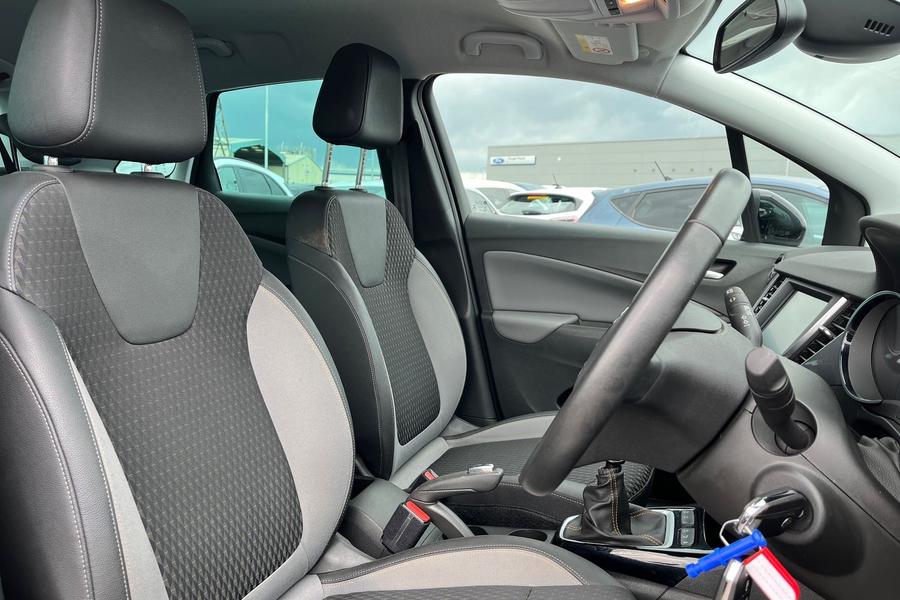 Vauxhall Crossland X Photo autoimg-c0d3dd32b522eec4f439b1a86c6f472766a96180.jpg