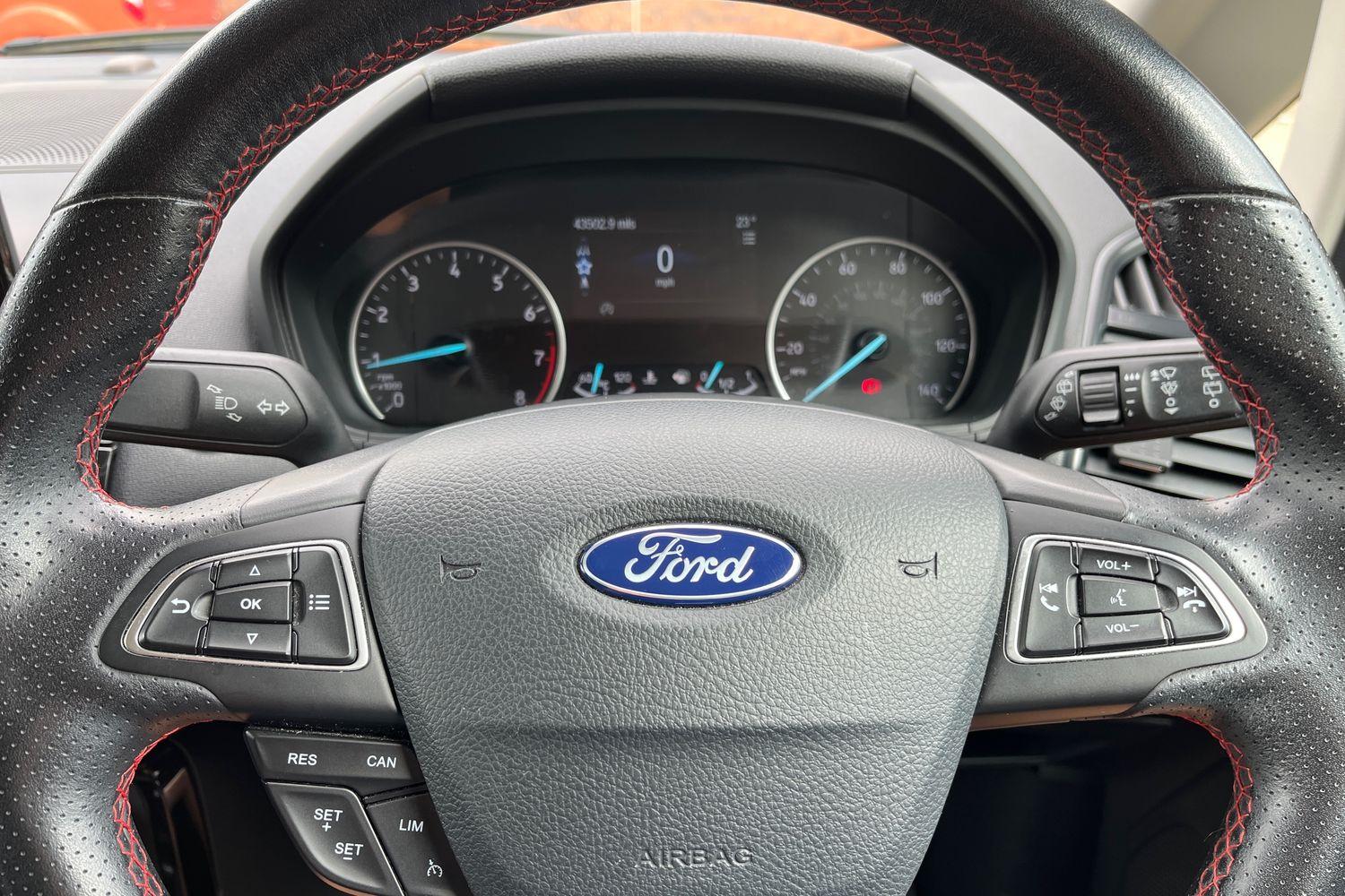Ford EcoSport Photo 11