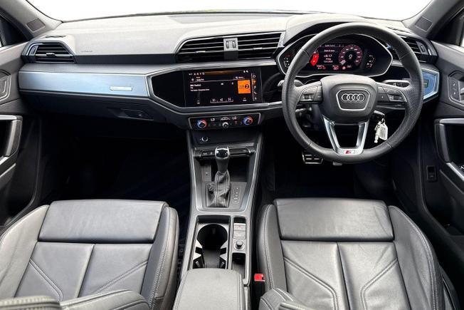 Audi Q3 Photo 10