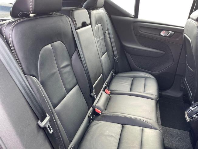 VOLVO XC40 Photo 9