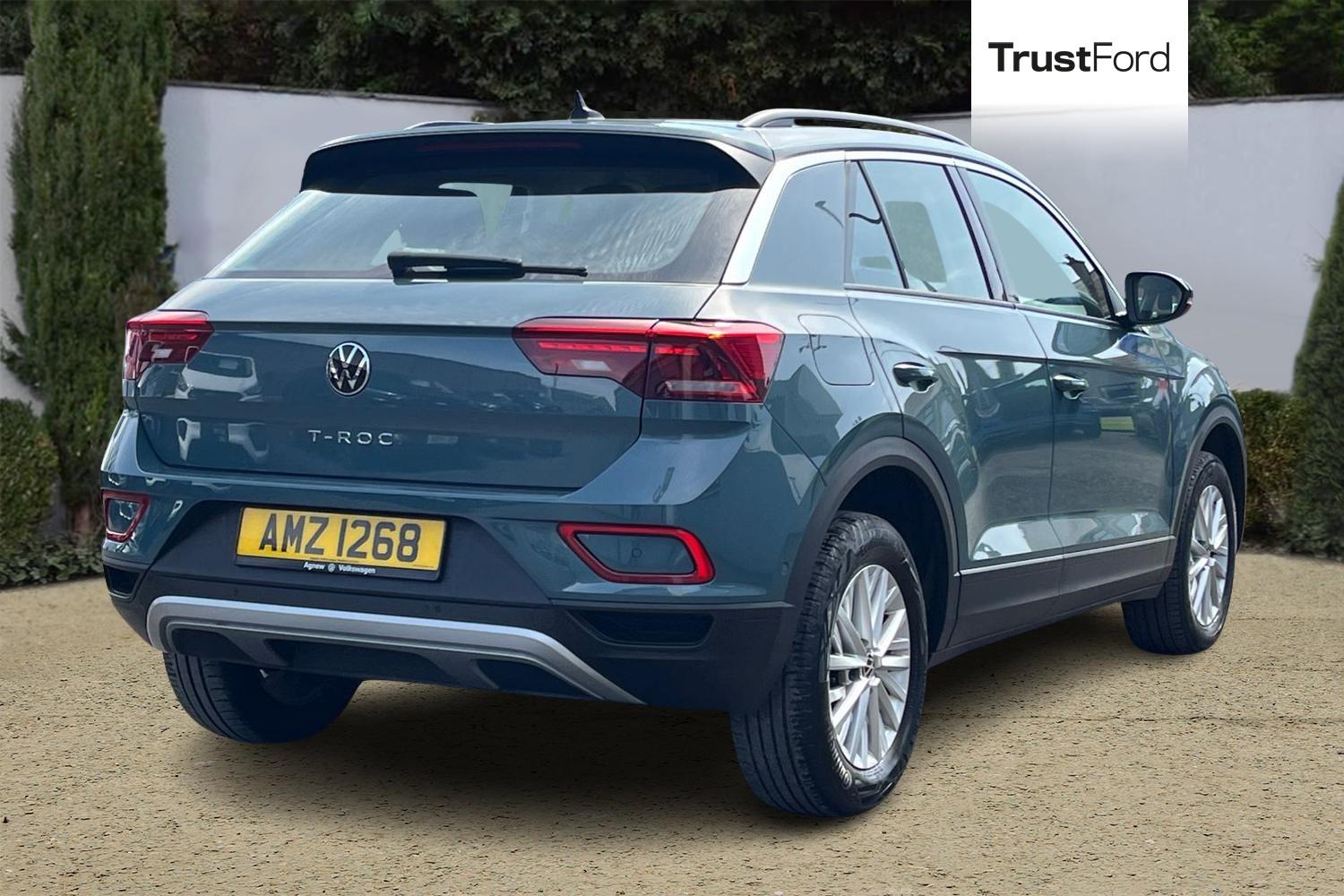 Volkswagen T-ROC Photo 3