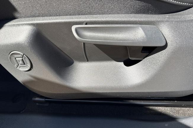 VOLKSWAGEN Tiguan Photo 36