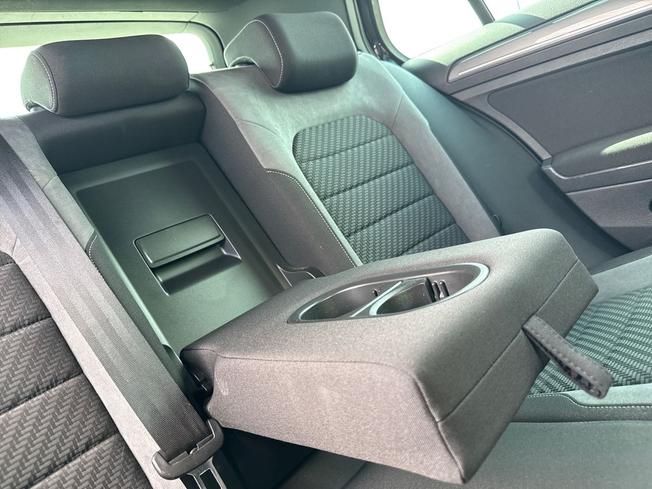 VOLKSWAGEN Golf Photo 24