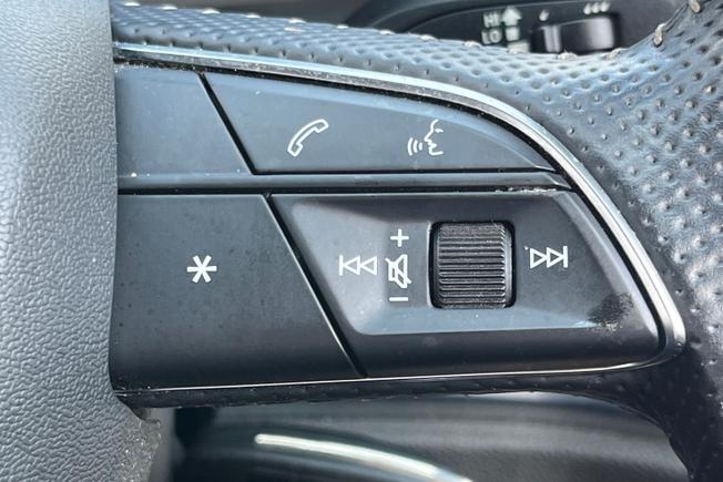 AUDI Q3 Photo 17