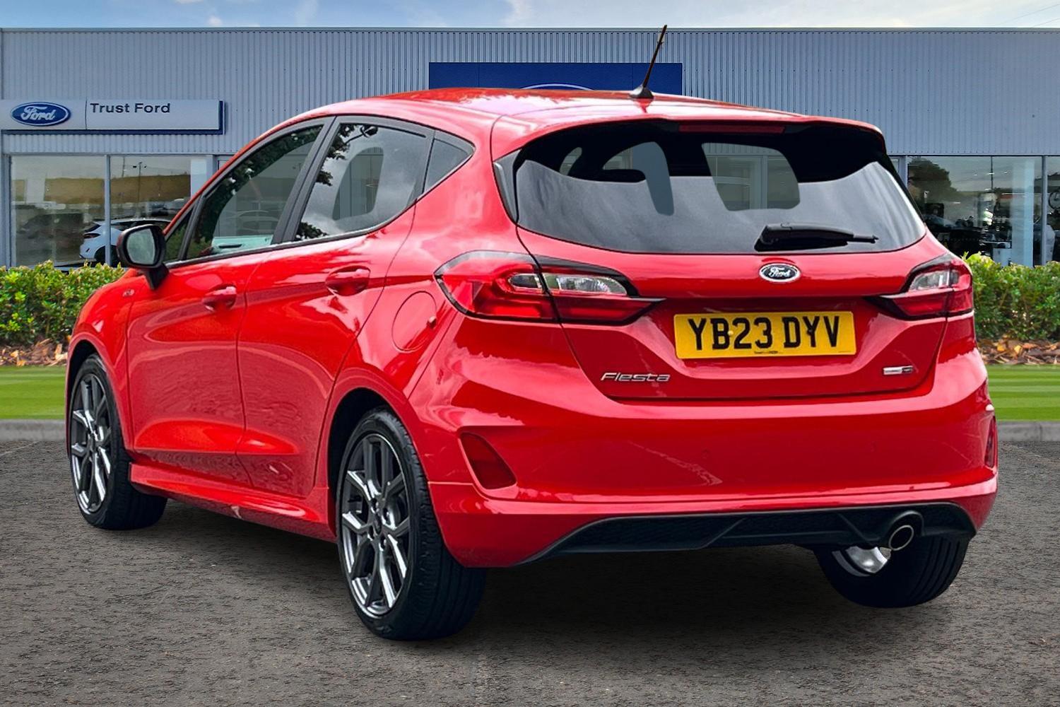 Ford Fiesta Photo 1