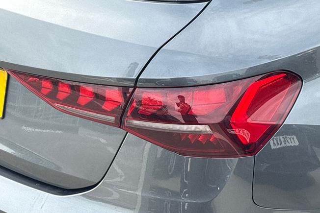 Audi RS3 Photo 19