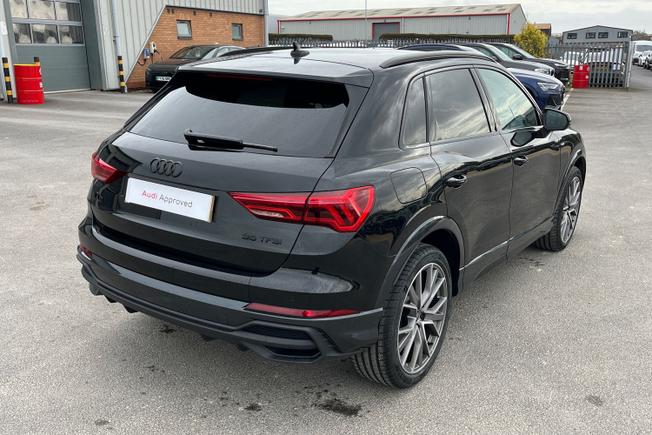 AUDI Q3 Photo 23
