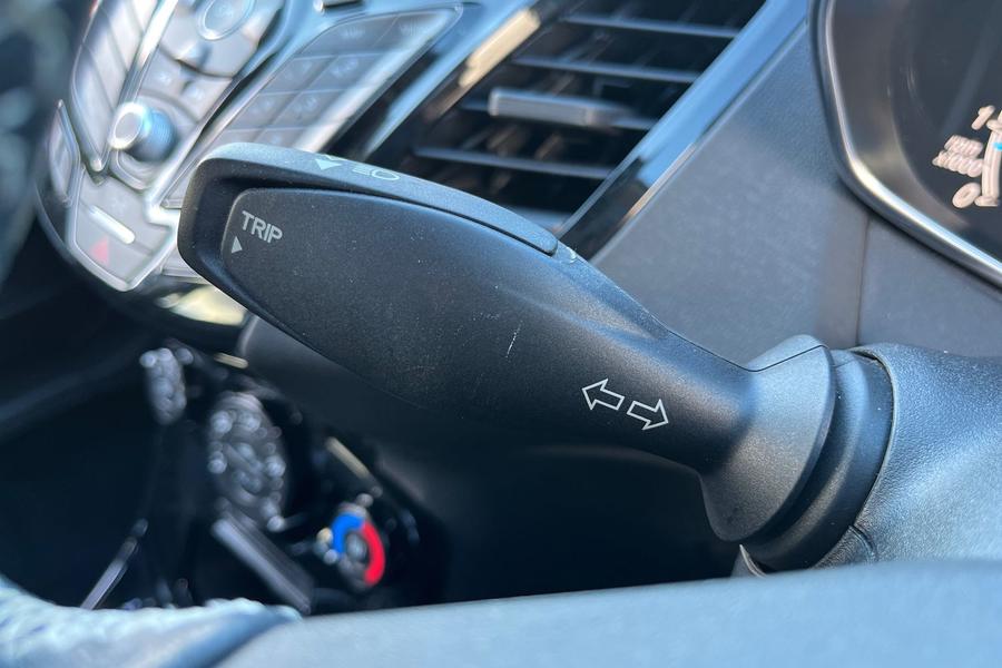 Ford FIESTA Photo autoimg-c0f5ee52160a7631e772645511c87c6f22c7ca33.jpg