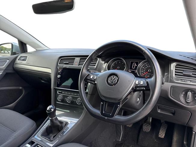 Volkswagen Golf Photo 6