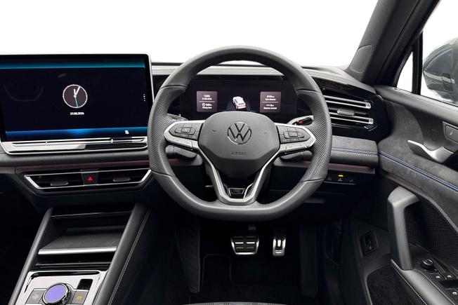VOLKSWAGEN Tiguan Photo 11