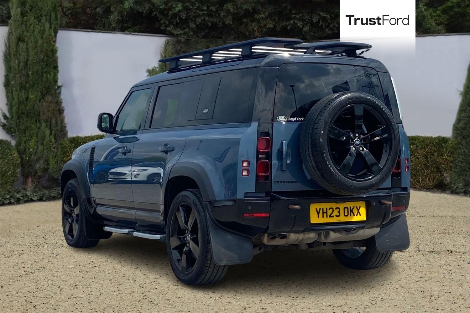 Land Rover DEFENDER Photo 1