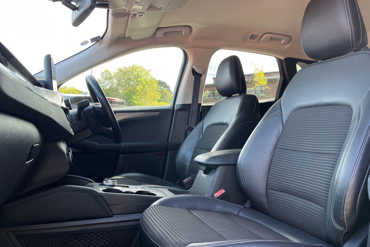 Ford Kuga Photo 18