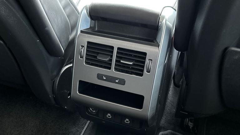 Used Land Rover Range Rover Sport YM71JLX 18