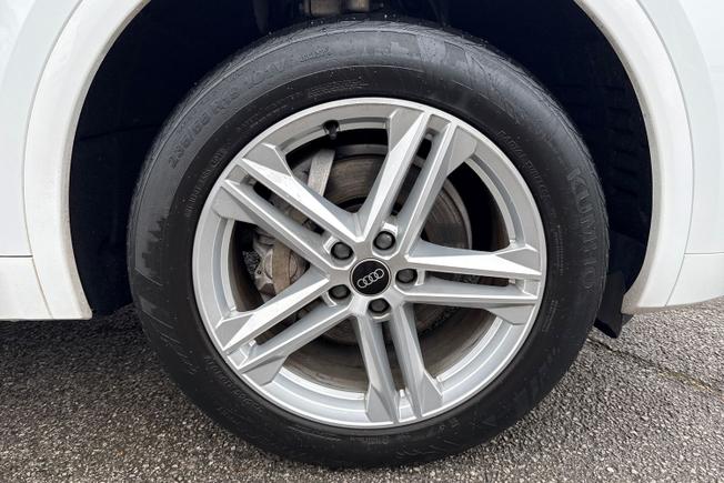 AUDI Q5 Photo 32