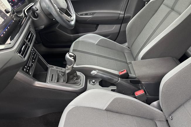 VOLKSWAGEN Polo Photo 30