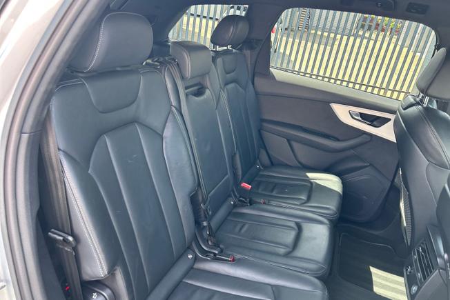Audi Q7 Photo 37