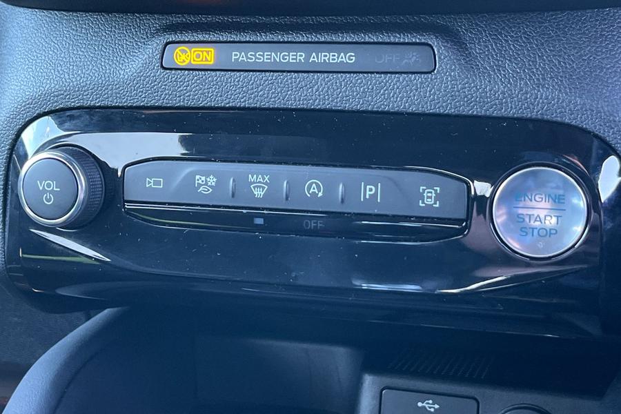 Ford KUGA Photo autoimg-c10a217290c4addaa093c0bef666c00a97dbf0ae.jpg
