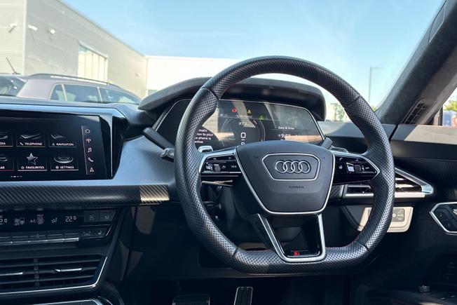 AUDI Rs E-Tron Gt Photo 38