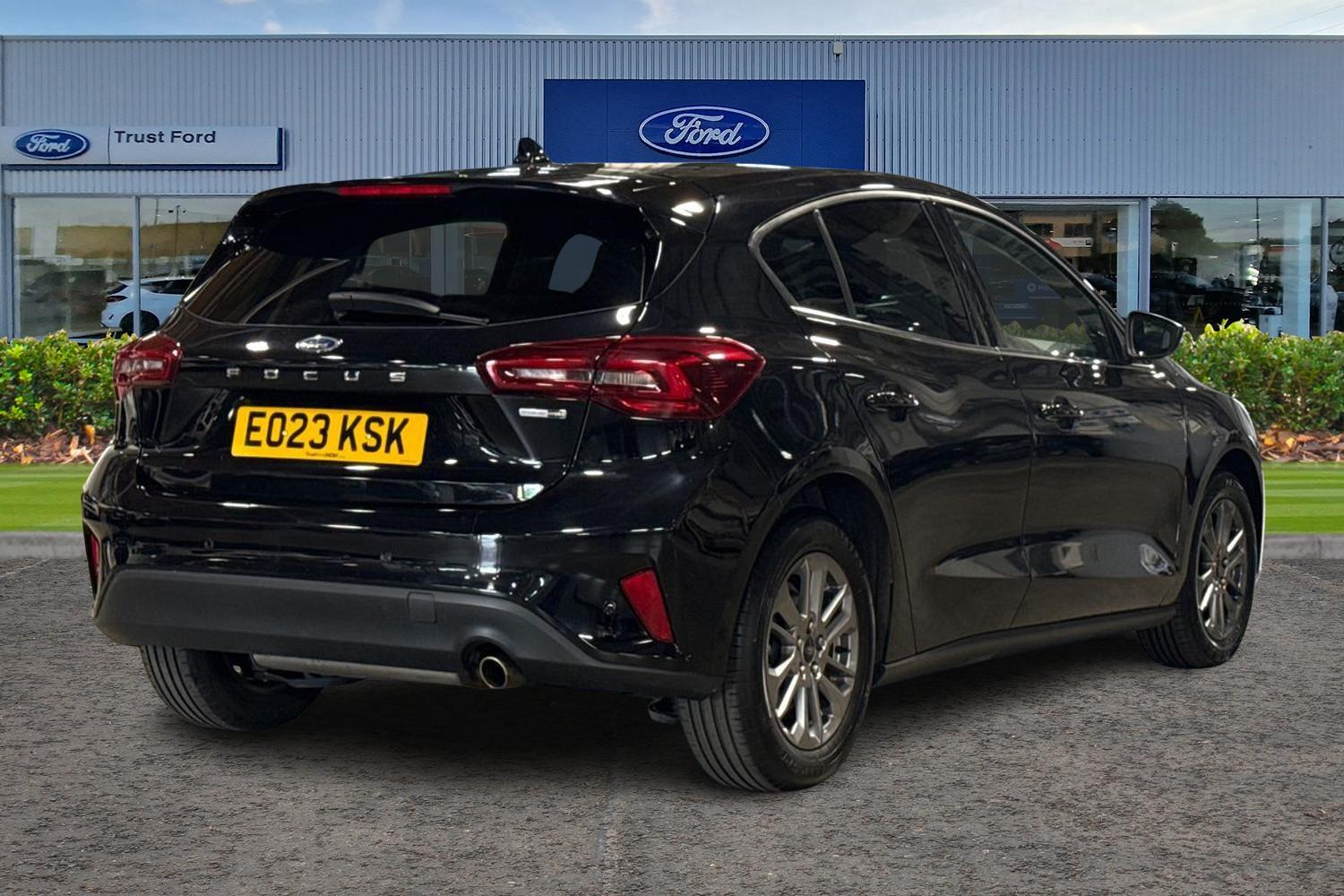 Ford FOCUS Photo 3
