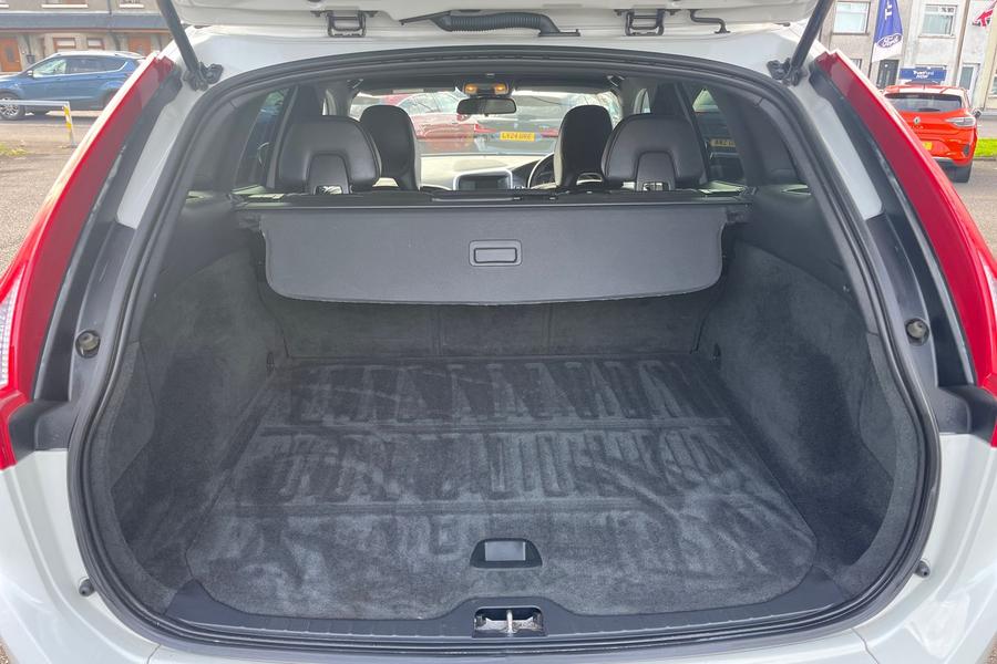 Volvo XC60 Photo autoimg-c111df9f624e67142a25f43112ab32b85689cb0a.jpg