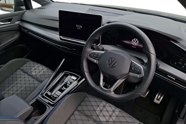 VOLKSWAGEN Golf Photo 6