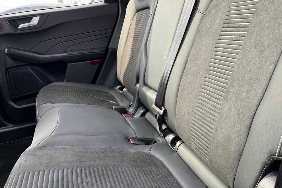 Ford Kuga Photo autoimg-c113b055941eb07e23737a1ab70de3b53540bfee.jpg