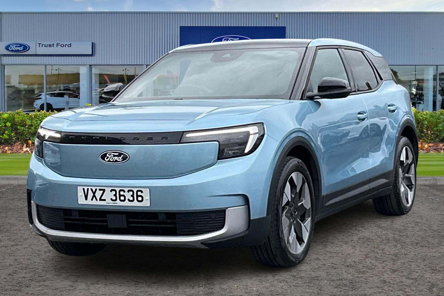 Ford Explorer Photo 4