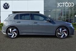 Volkswagen Golf Photo 4