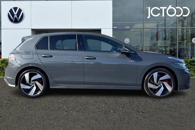 Volkswagen Golf Photo 4