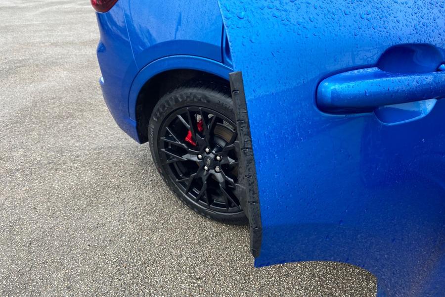 Ford Kuga Photo autoimg-c12b98258fc4ed2c7956351d22cc20d386c10d03.jpg