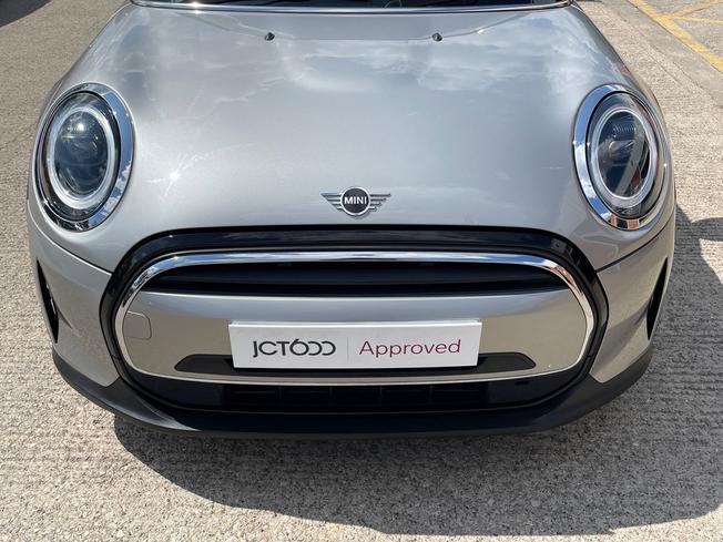 MINI Hatch Photo 21