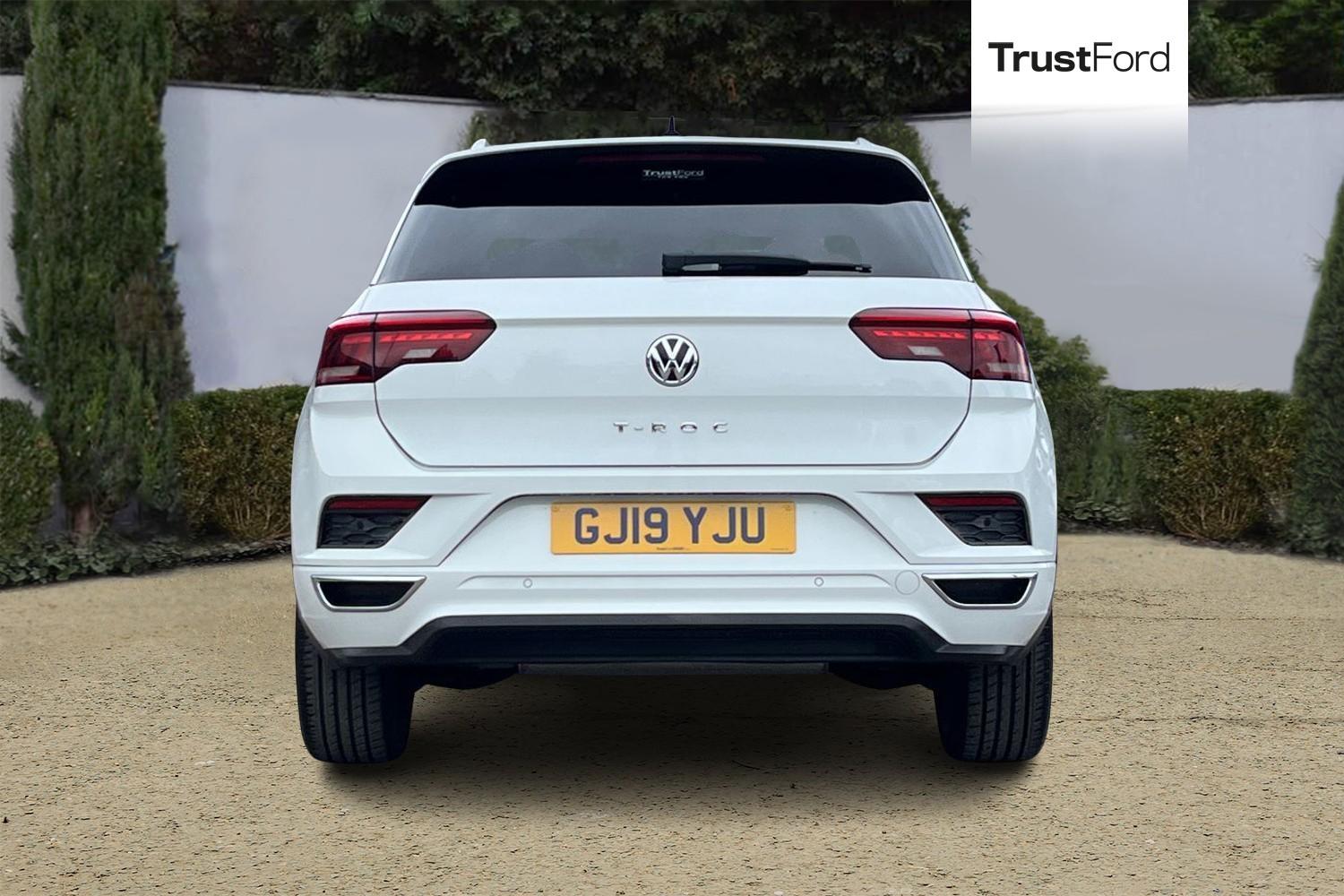 Volkswagen T-Roc Photo 6