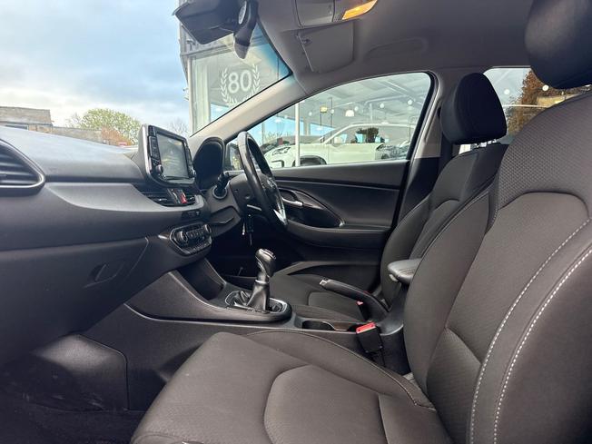 HYUNDAI i30 Photo 42