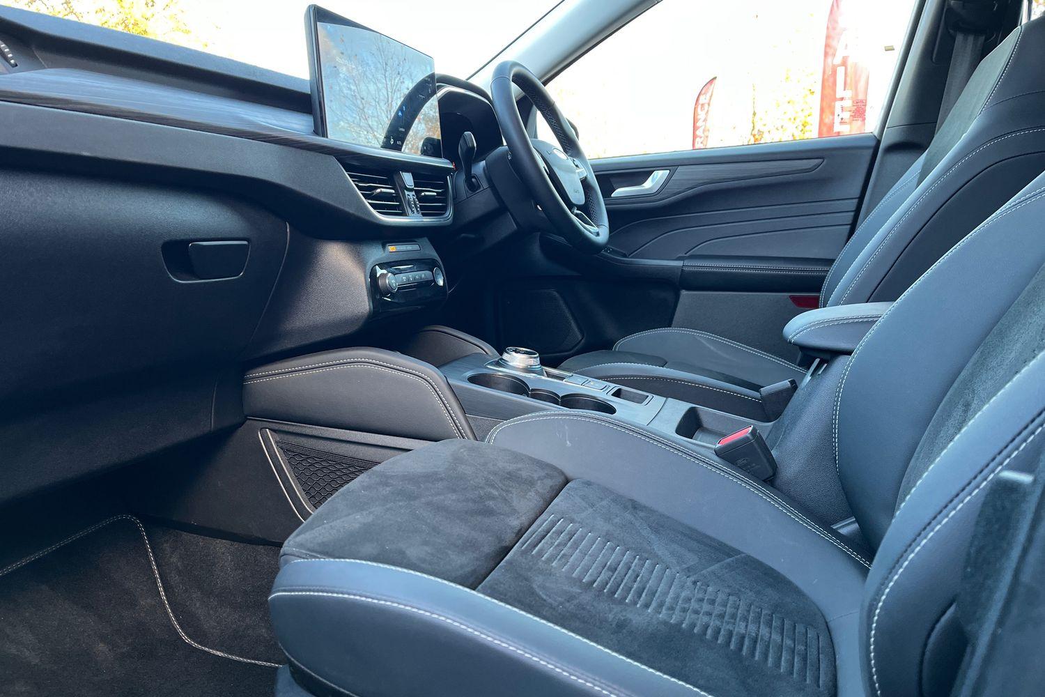 Ford KUGA Photo 17