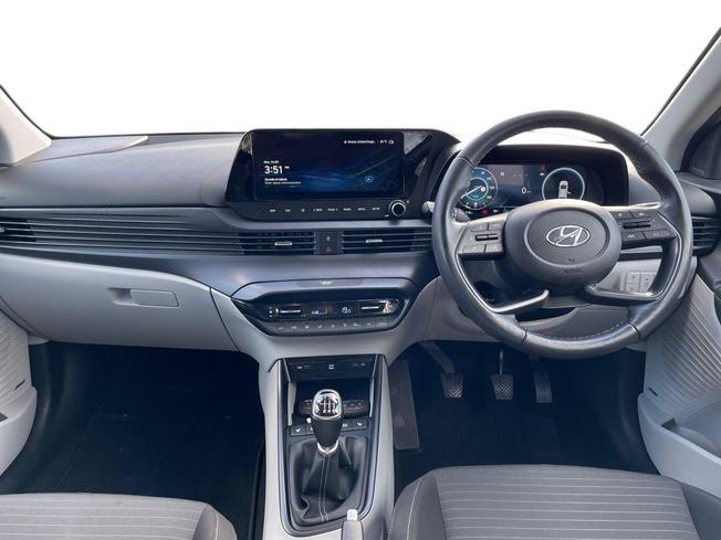 HYUNDAI i20 Photo 10