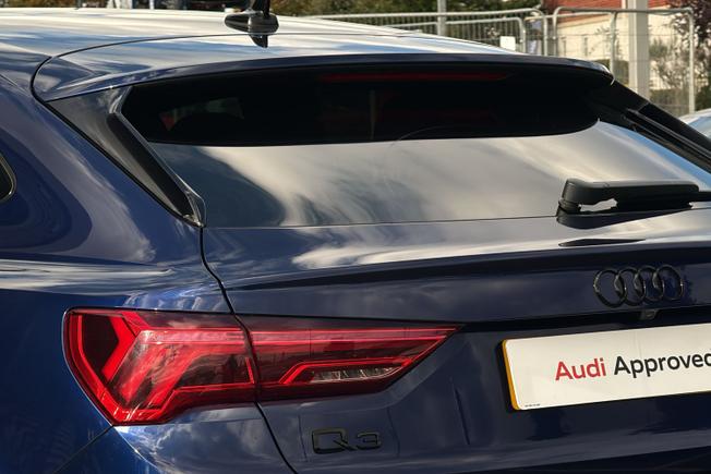 AUDI Q3 Photo 51